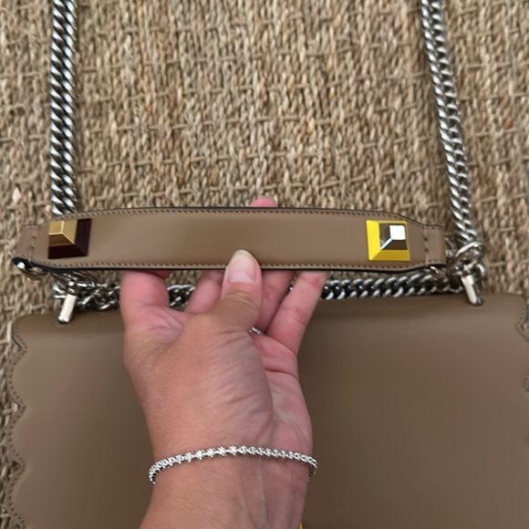 Fendi Vitello Liberty Scalloped Studded Kan Bag - Picture 3 of 7